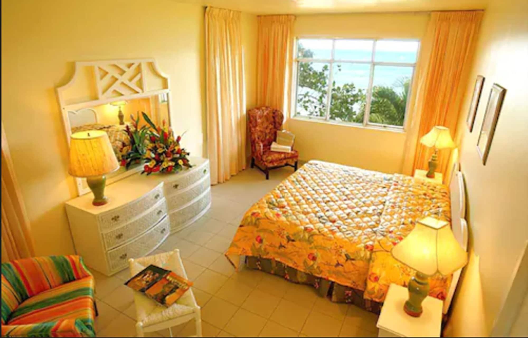 Shaw Park & Hotel 3*