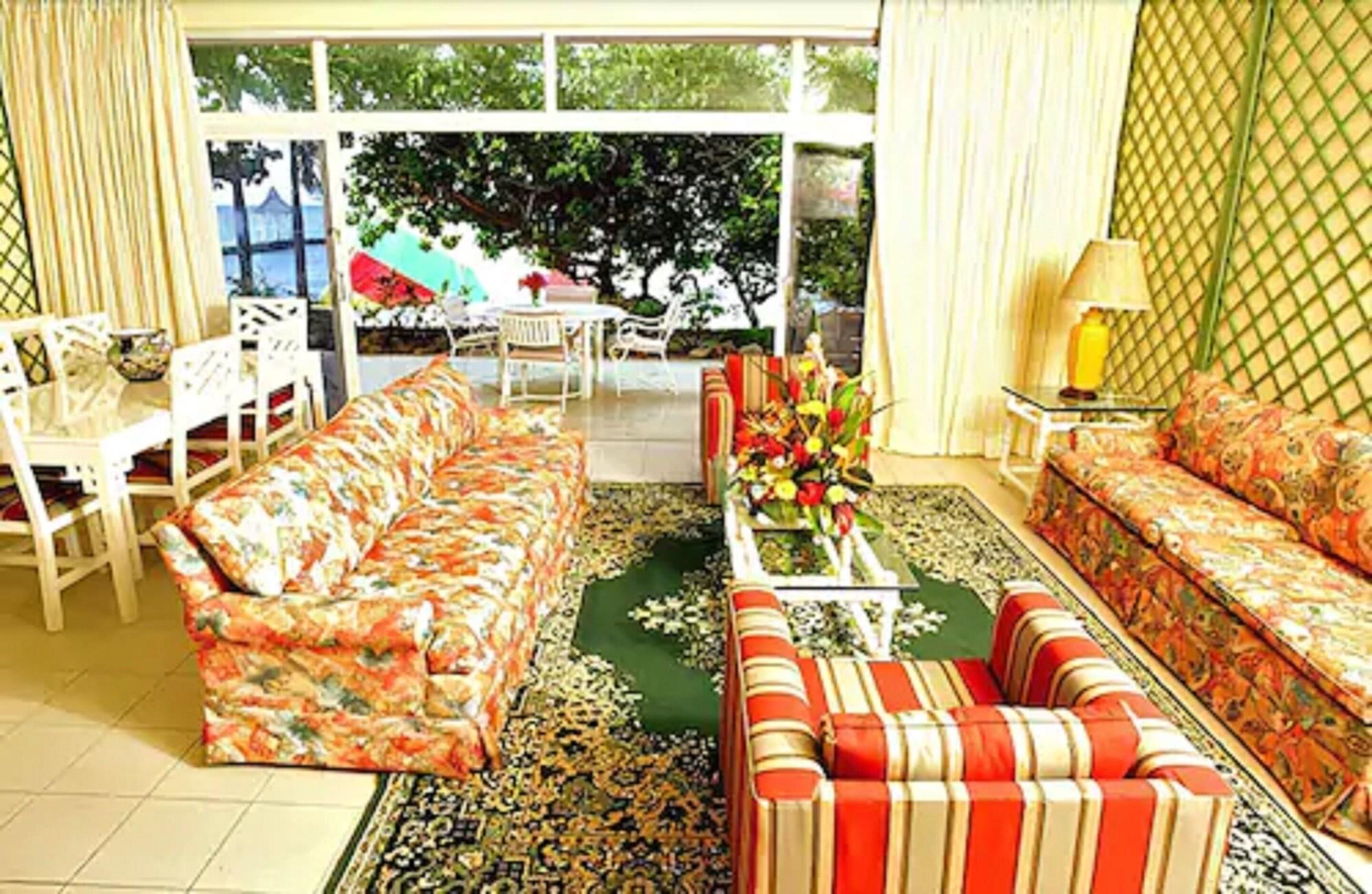 Shaw Park & 3* Ocho Rios