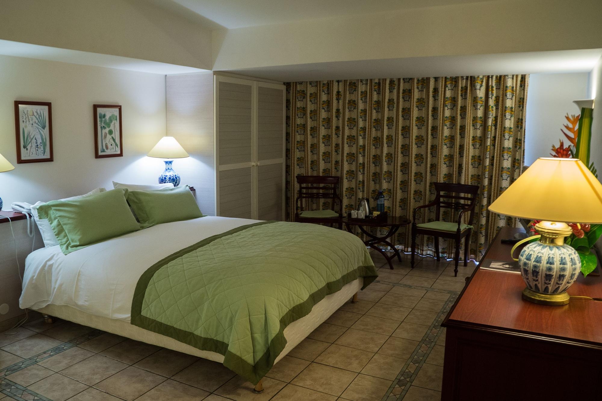 De La Vieille Tour Hotel