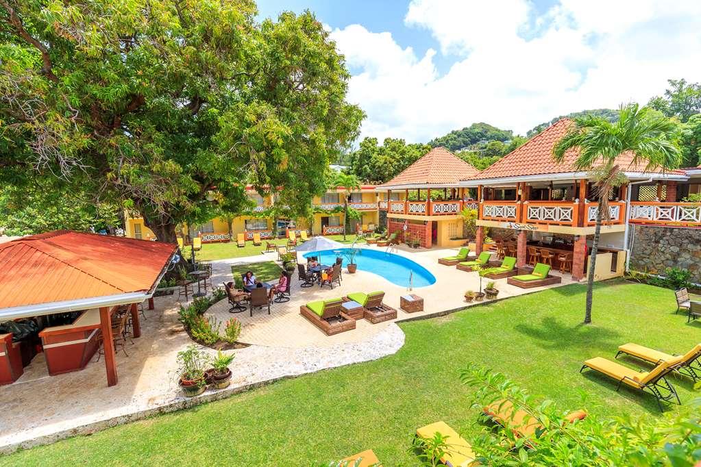 Sunset Shores 3*
