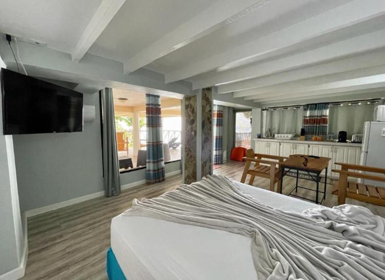 Castara Inn 3*