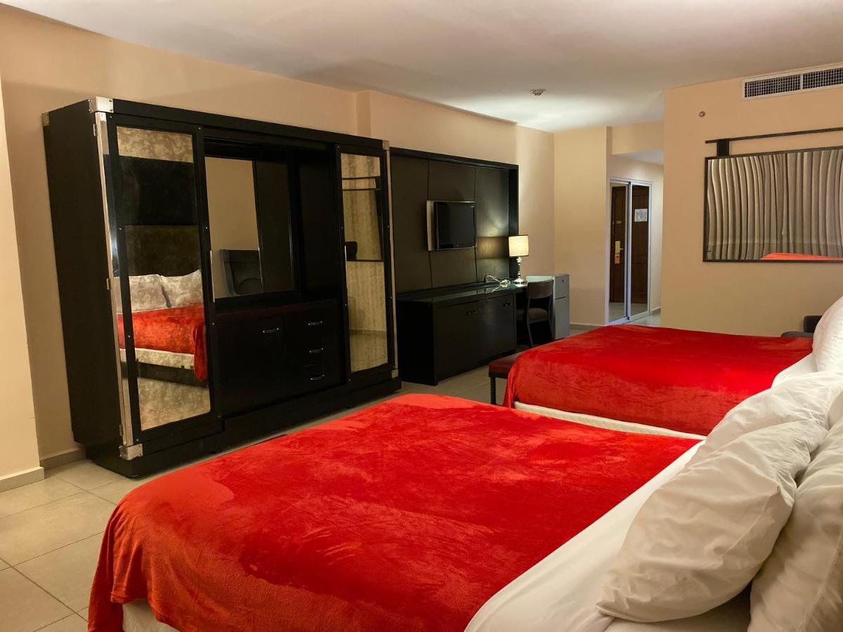 Ramada By Wyndham Princess Hotel Santo Domingo