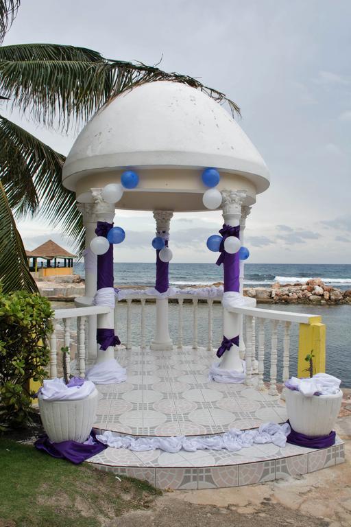 Club Ambiance (adults Only) Hotel Runaway Bay