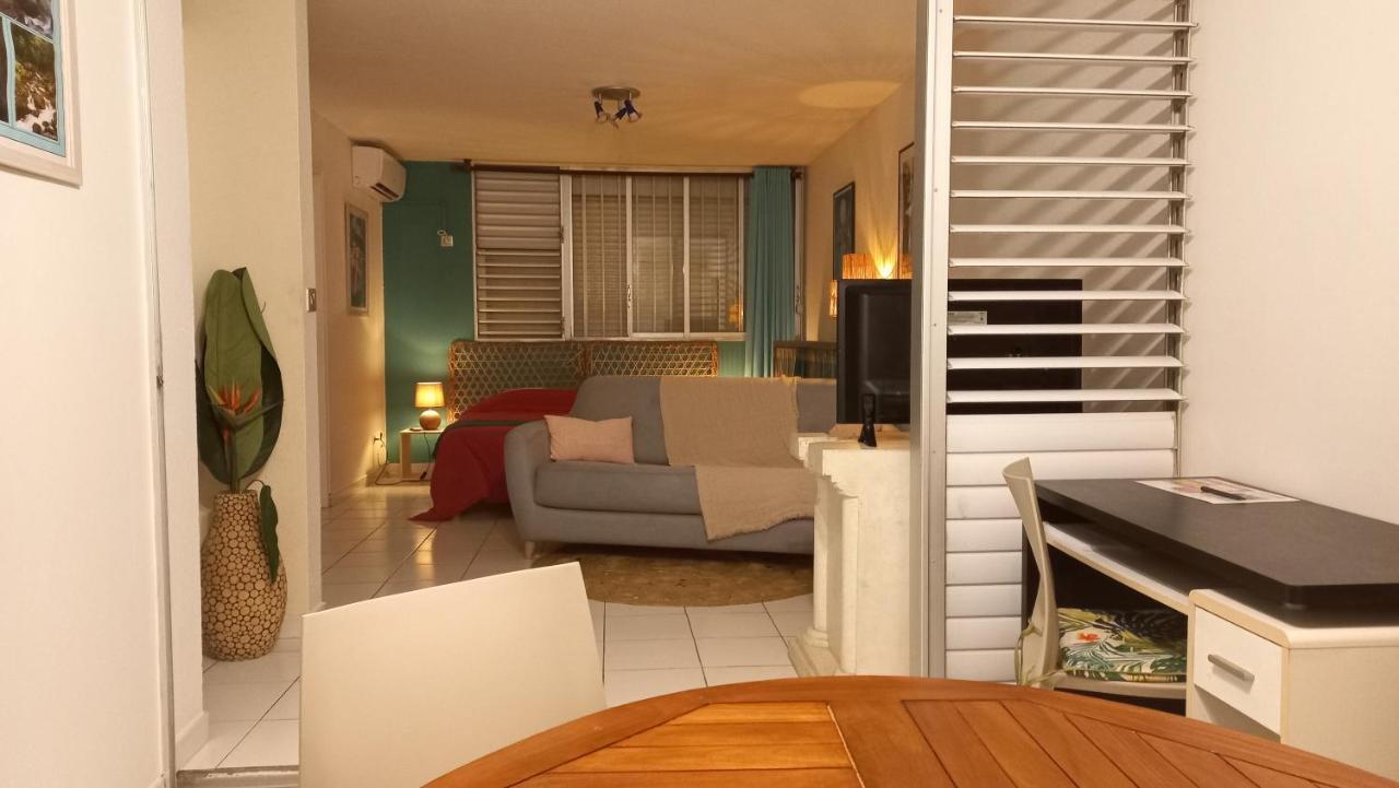 Studio Felix Apartment