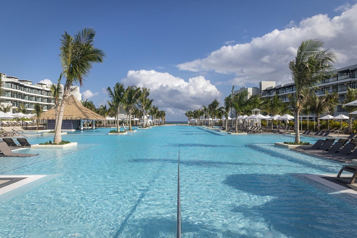 Ocean Eden Bay (adults Only) Resort Spring Rises
