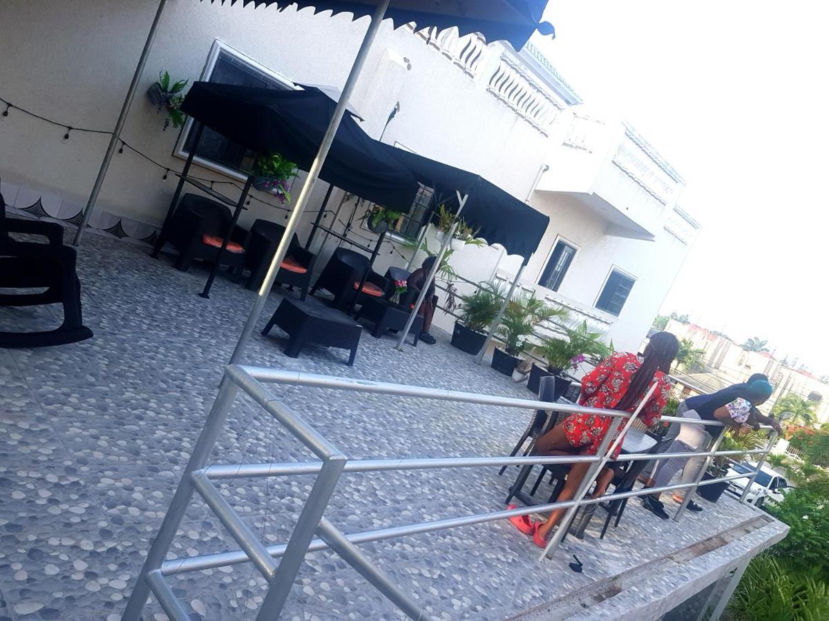 Guest house Little Savoy 2*