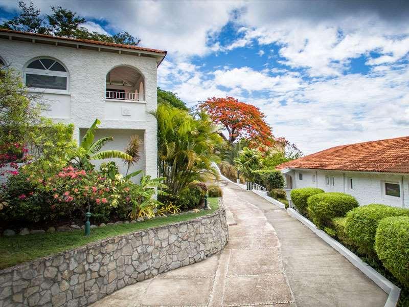 Mount Cinnamon & Club St. George's