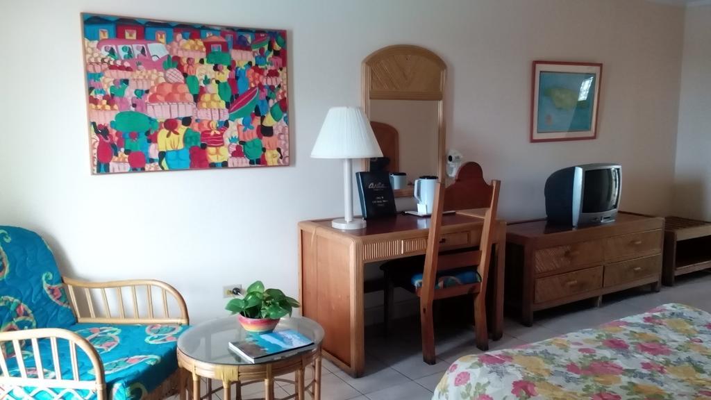 Hotel Club Ambiance (adults Only)