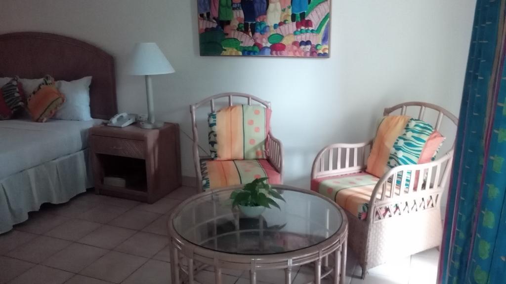 Hotel Club Ambiance (adults Only)