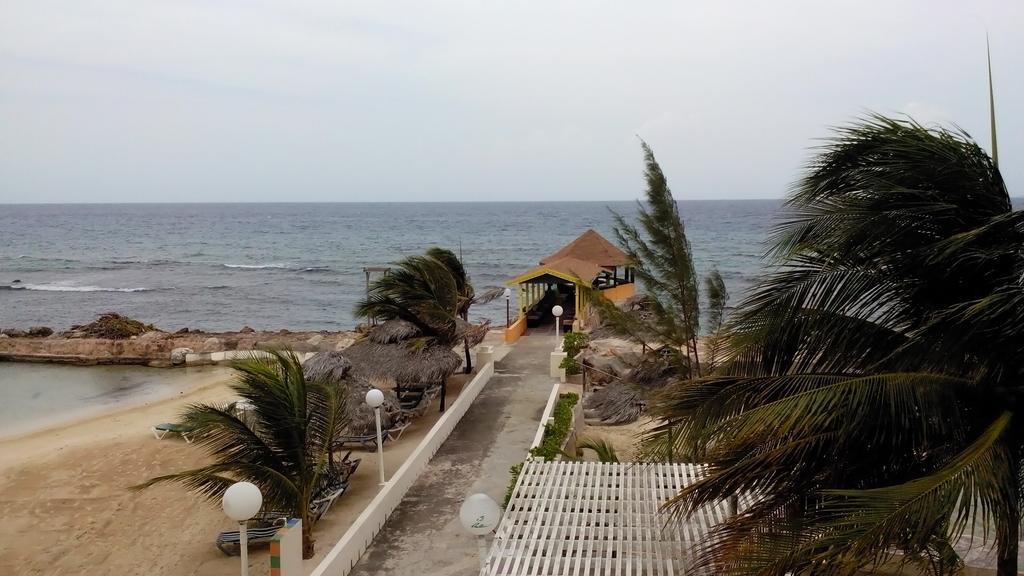 Club Ambiance (adults Only) Runaway Bay