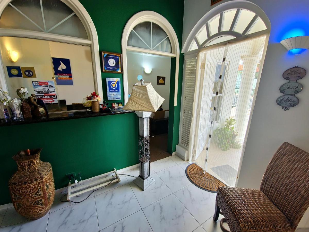 Adonai Boutique 4* Willemstad