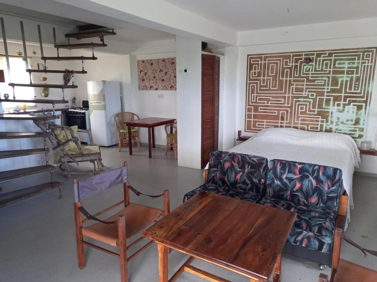 Charly's Place Apartment Calibishie