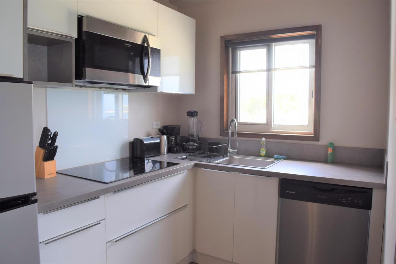 Tradewinds Apartment *