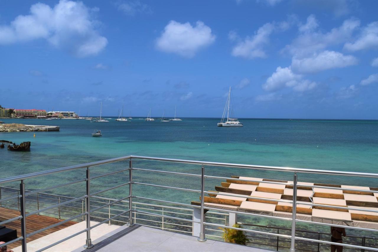 Tradewinds * Simpson Bay