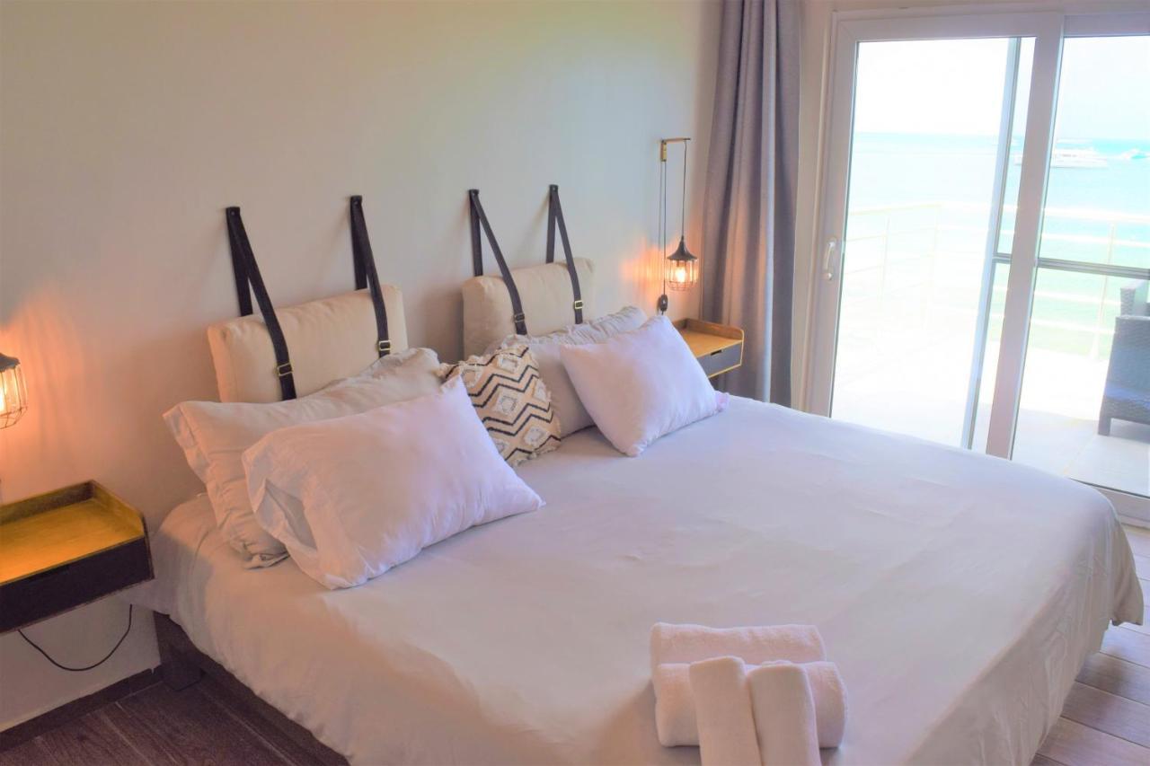 Tradewinds * Simpson Bay