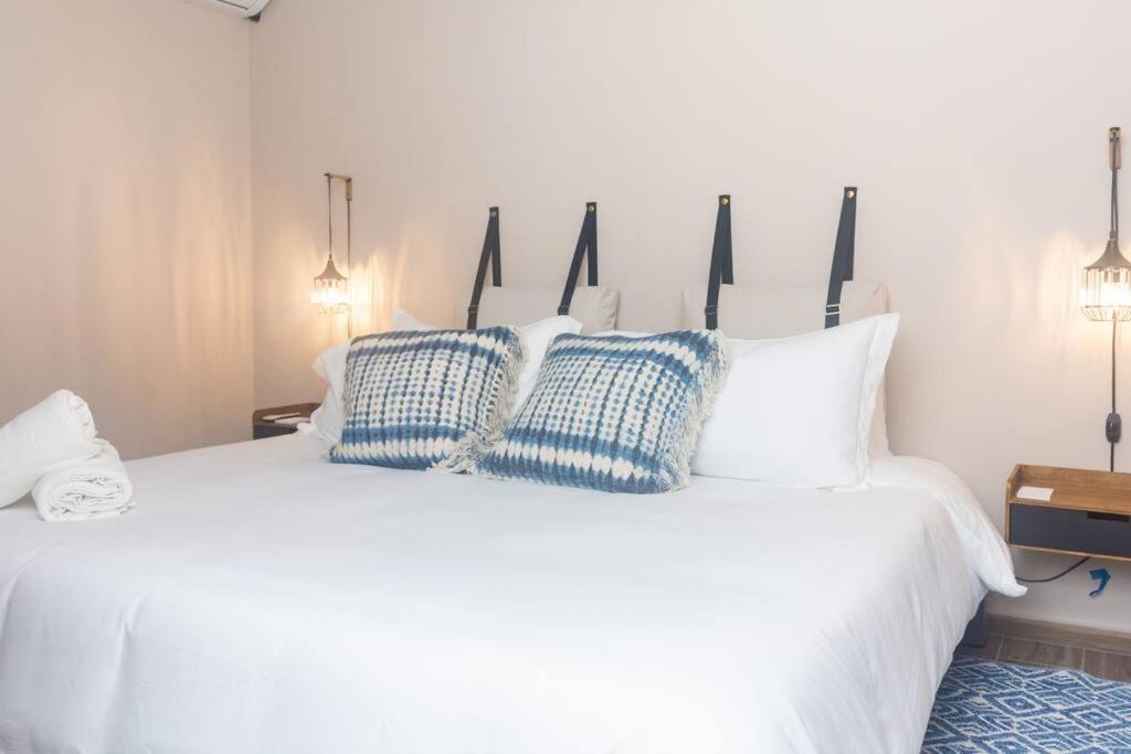 Tradewinds Apartment *
