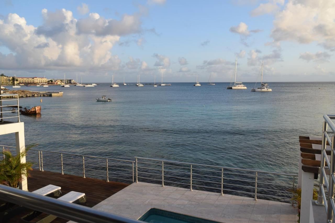 Tradewinds Apartment *