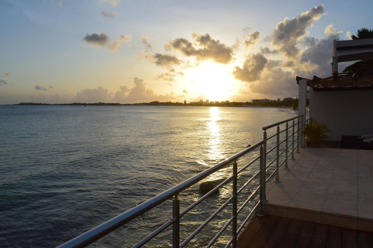 Apartment Tradewinds *