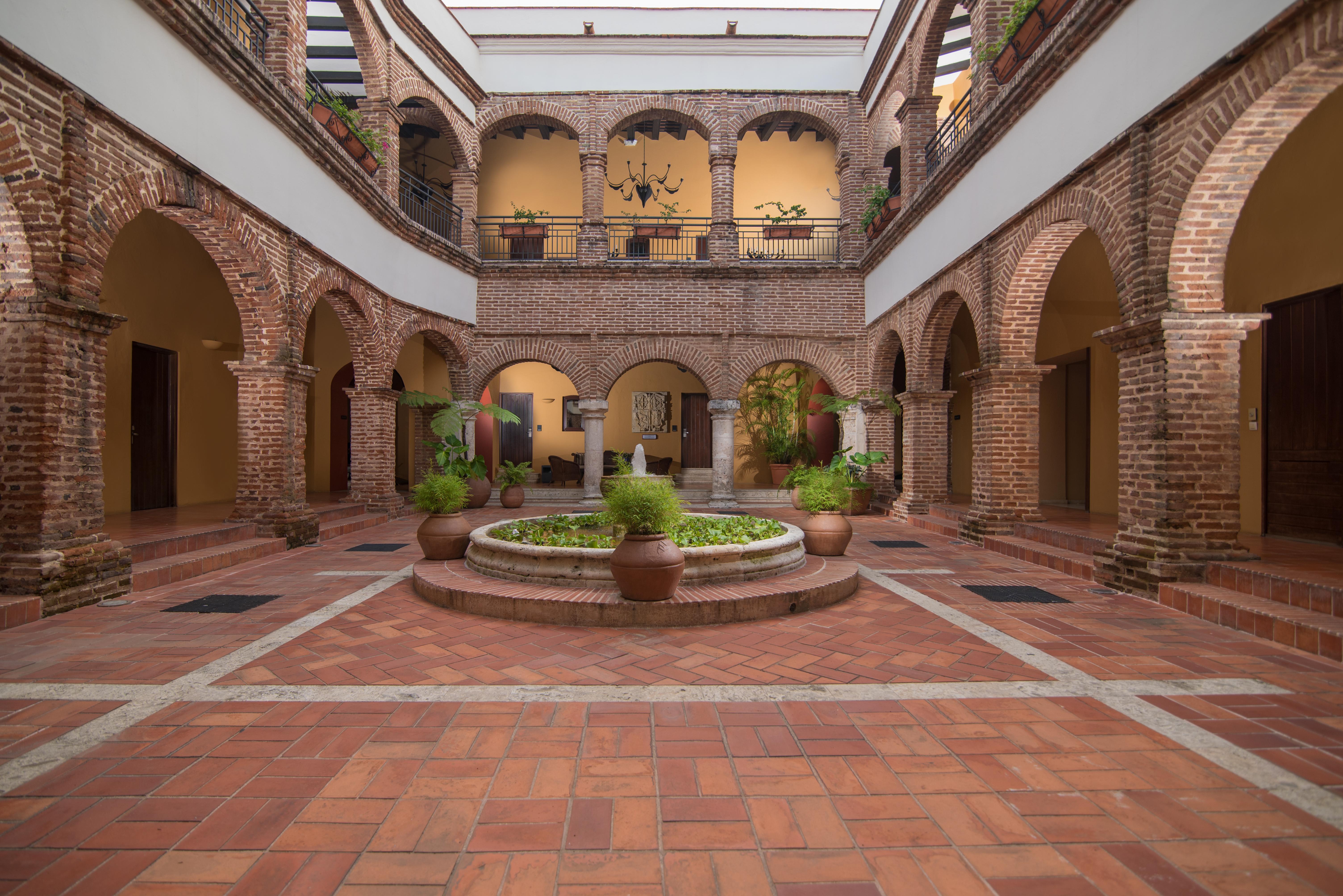 Hodelpa Nicolas De Ovando Santo Domingo