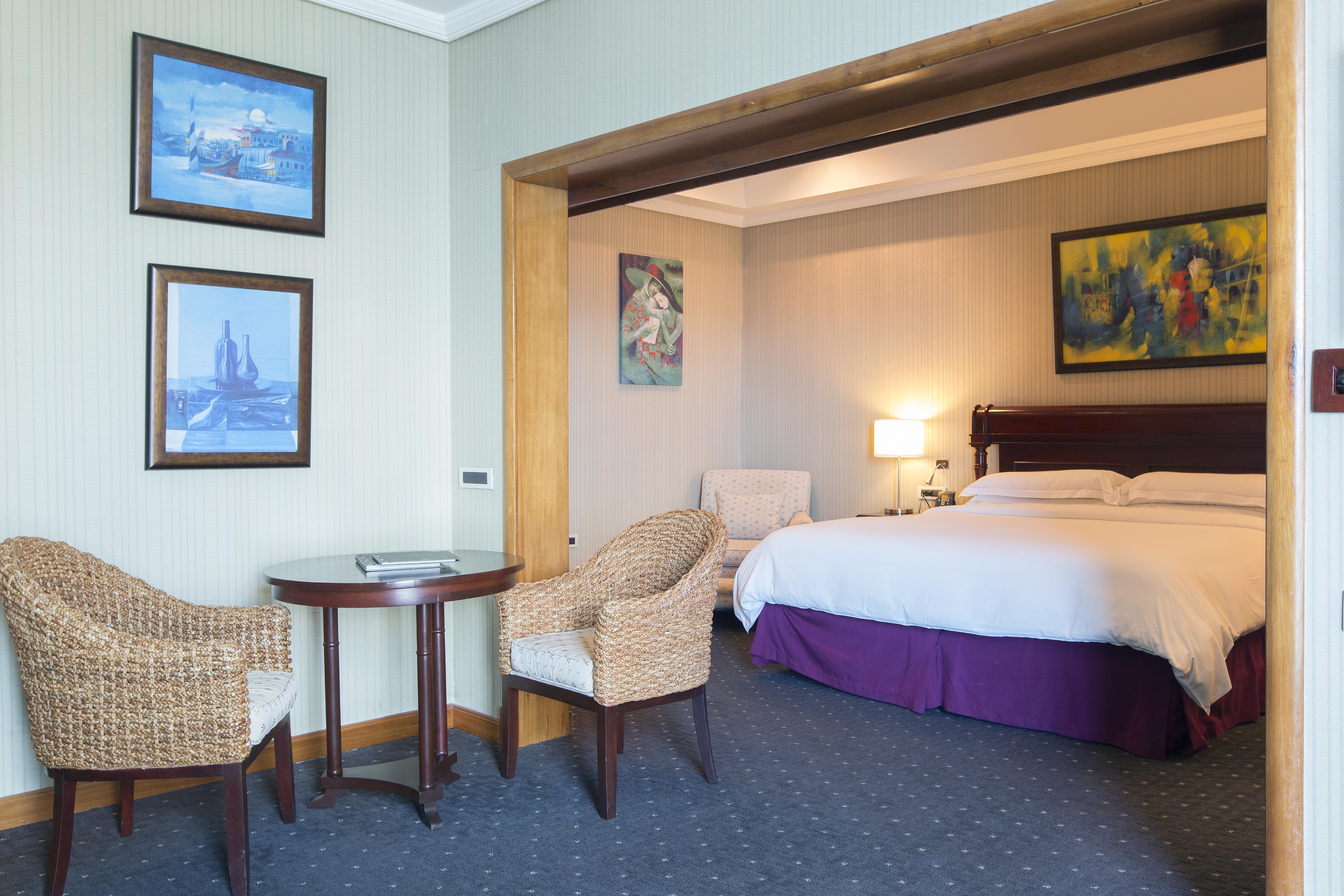 Catalonia Hotel 5*