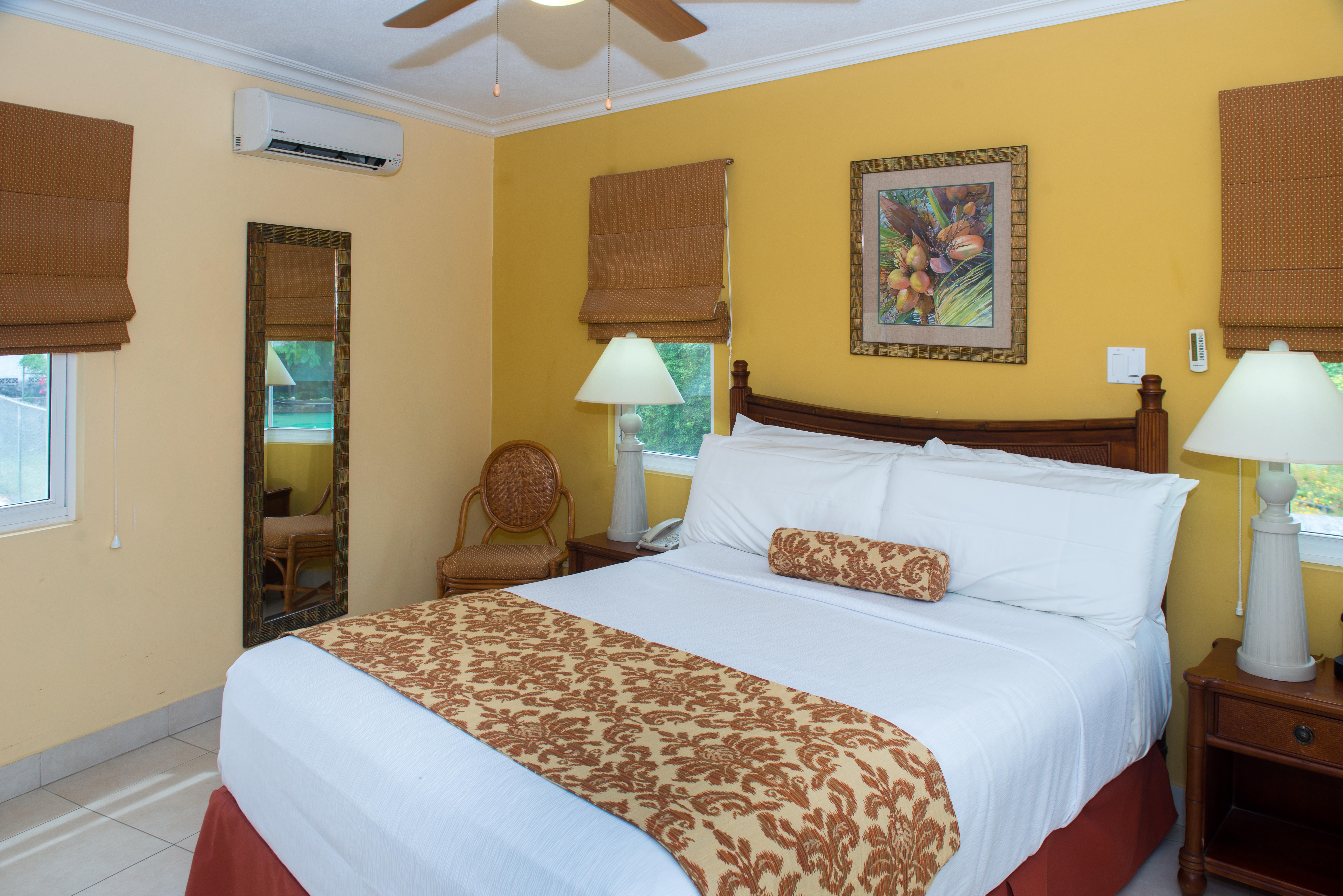 Hotel Yellow Bird 3*