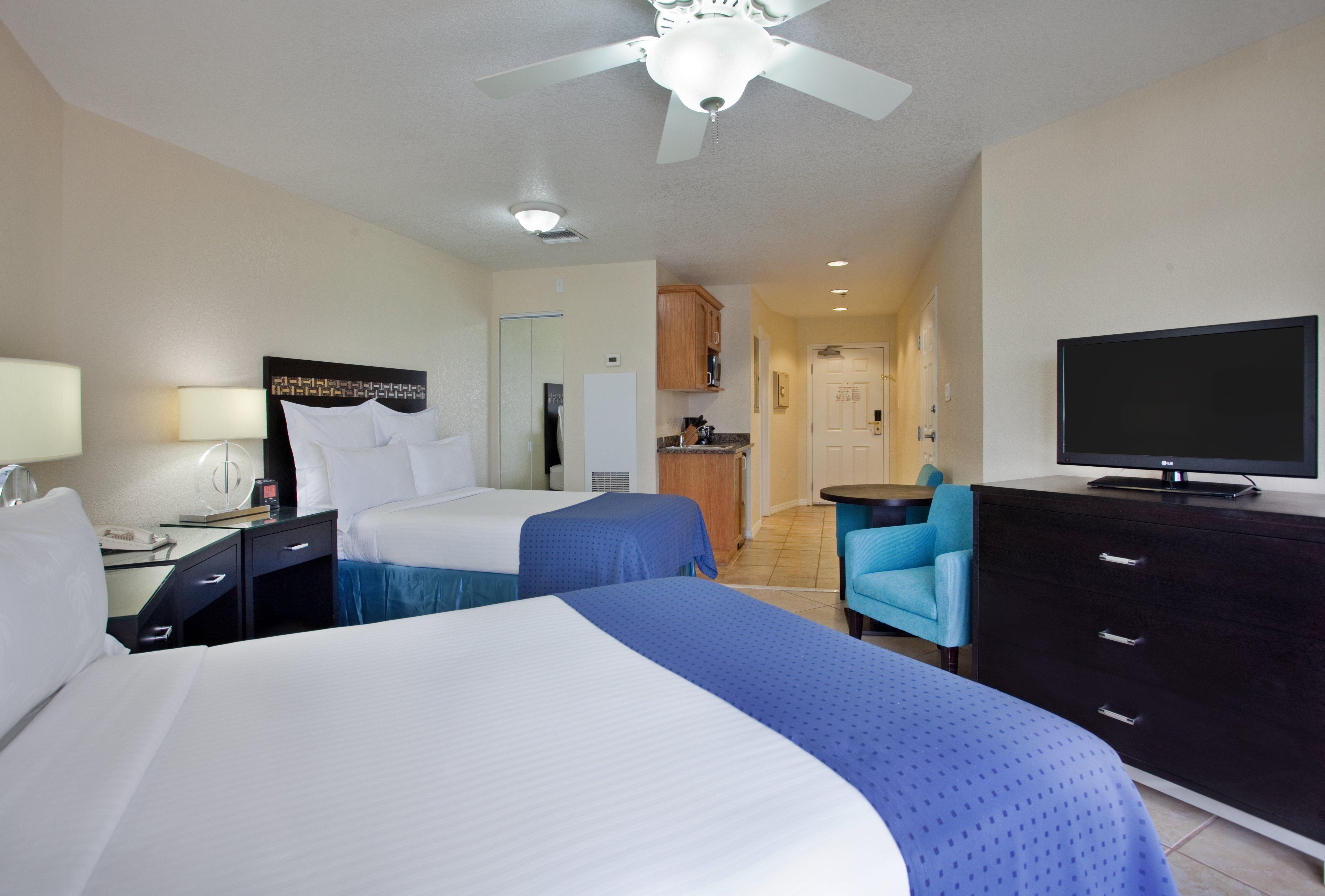 Holiday Grand Cayman By Ihg (adults Only) Resort 3*