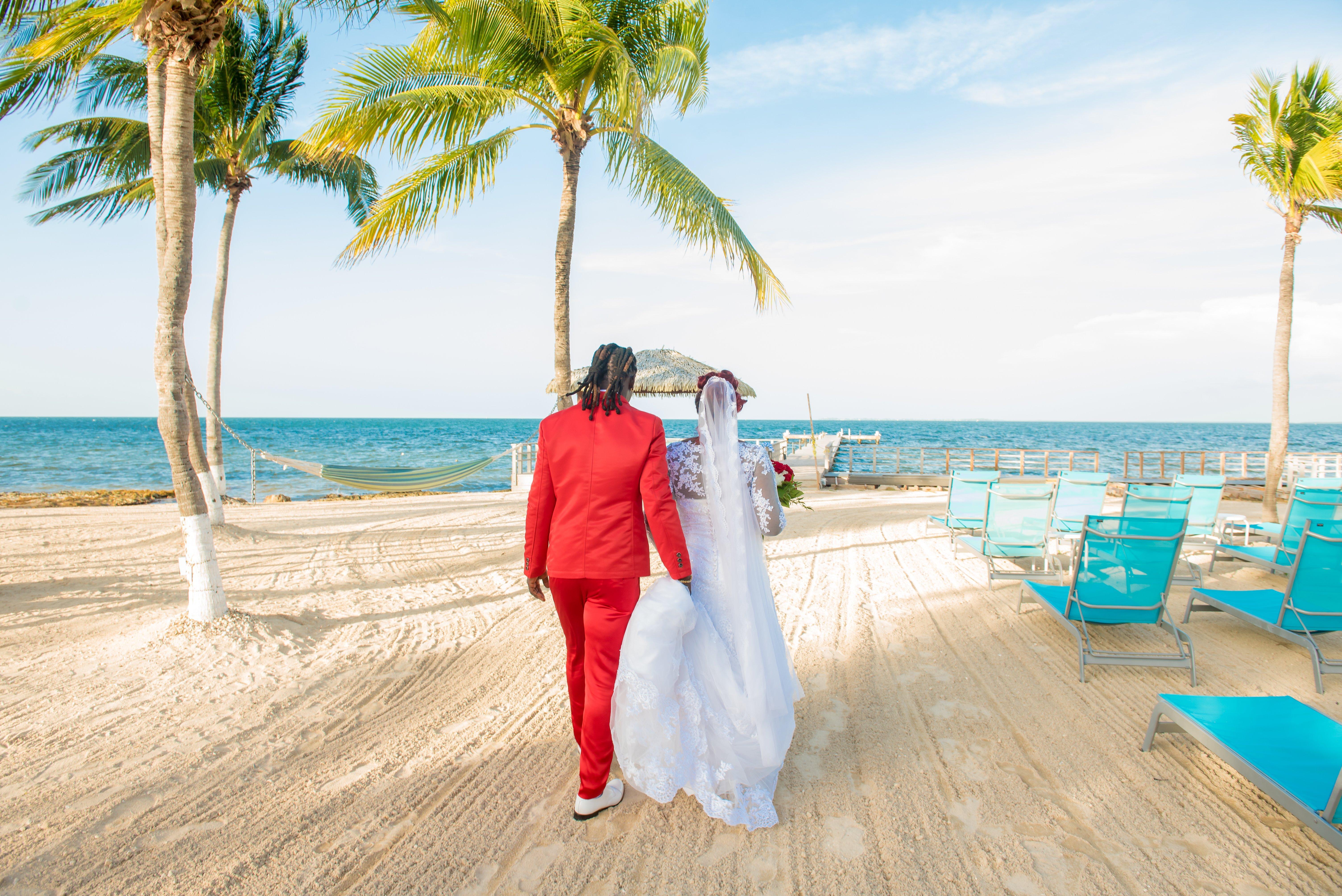 Holiday Grand Cayman By Ihg (adults Only) Resort 3*