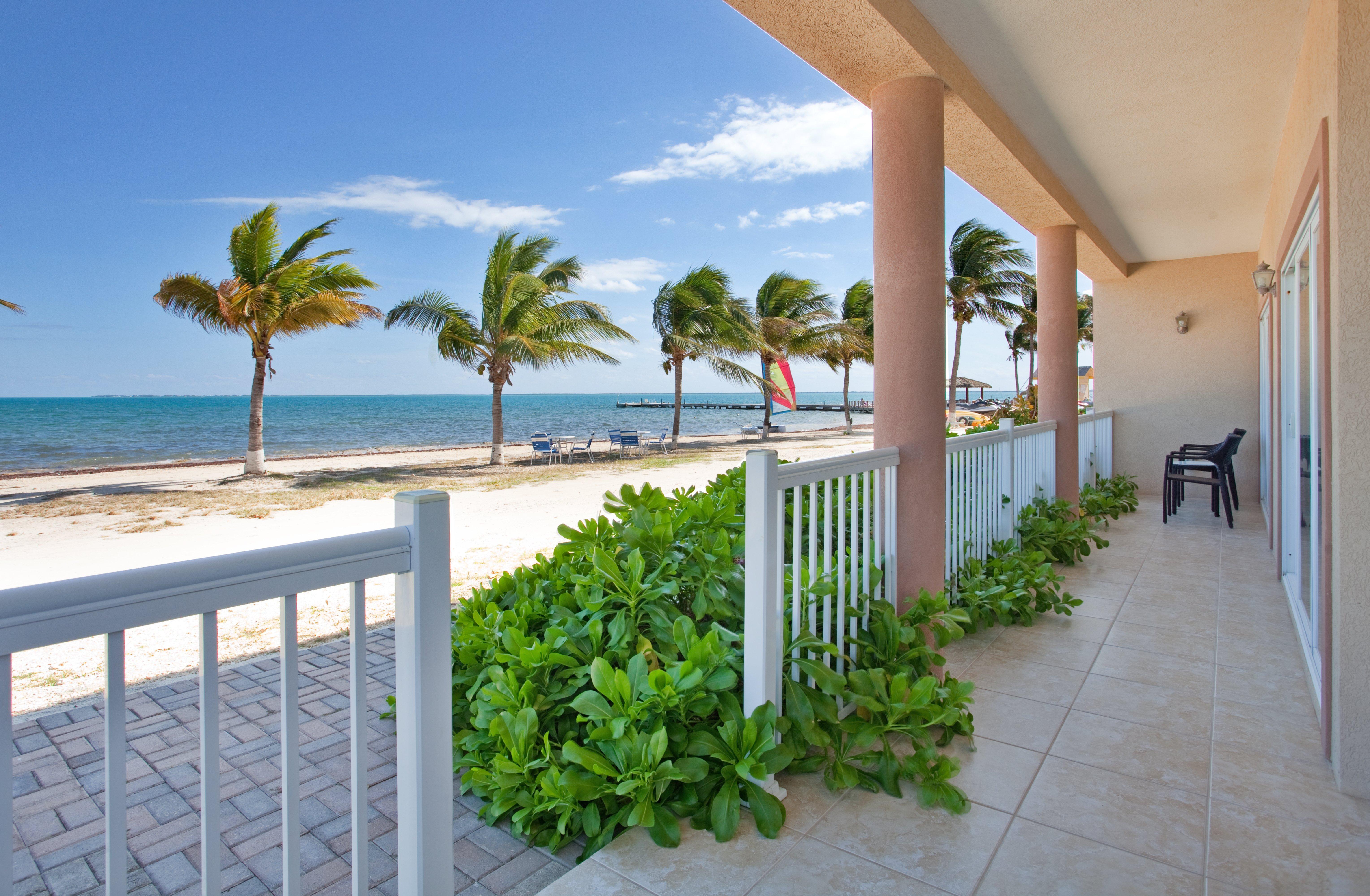 Holiday Grand Cayman By Ihg (adults Only) 3*