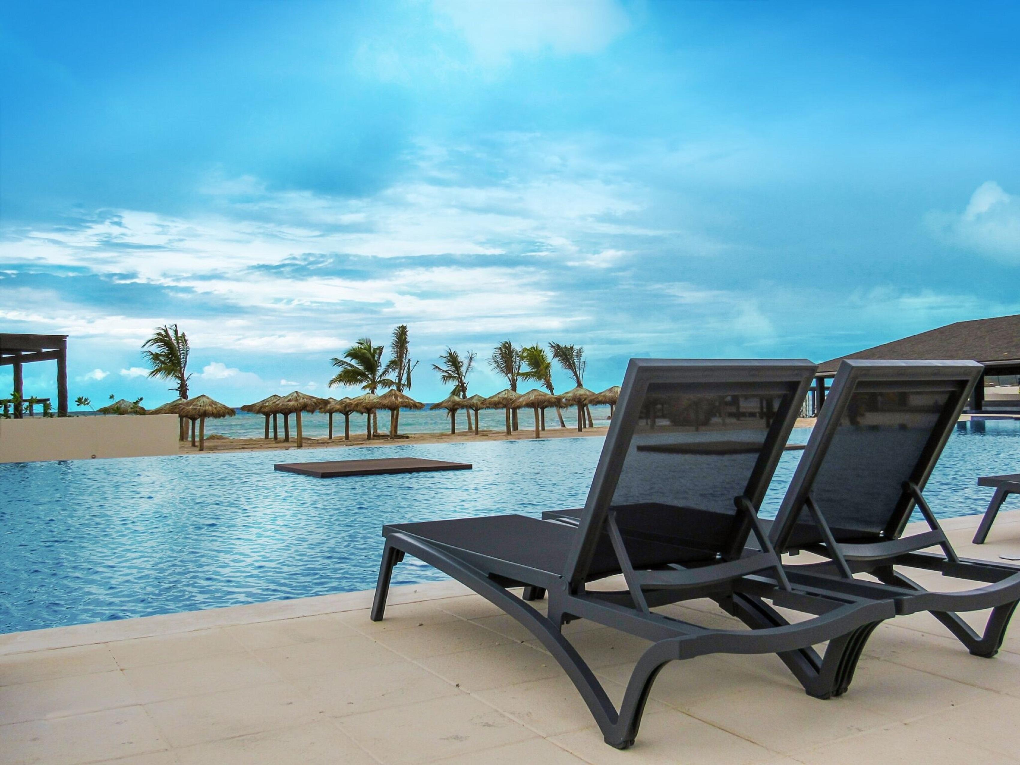 Resort Royalton Blue Waters Montego Bay, An Autograph Collection 5*