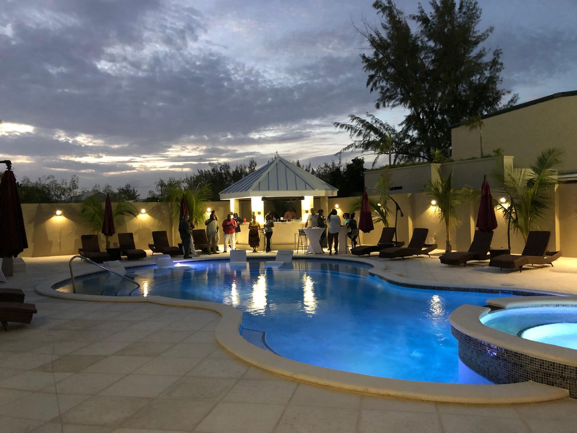 The Lodgings Hotel Surestay Collection By Best Western Hotel Five Cays Settlement