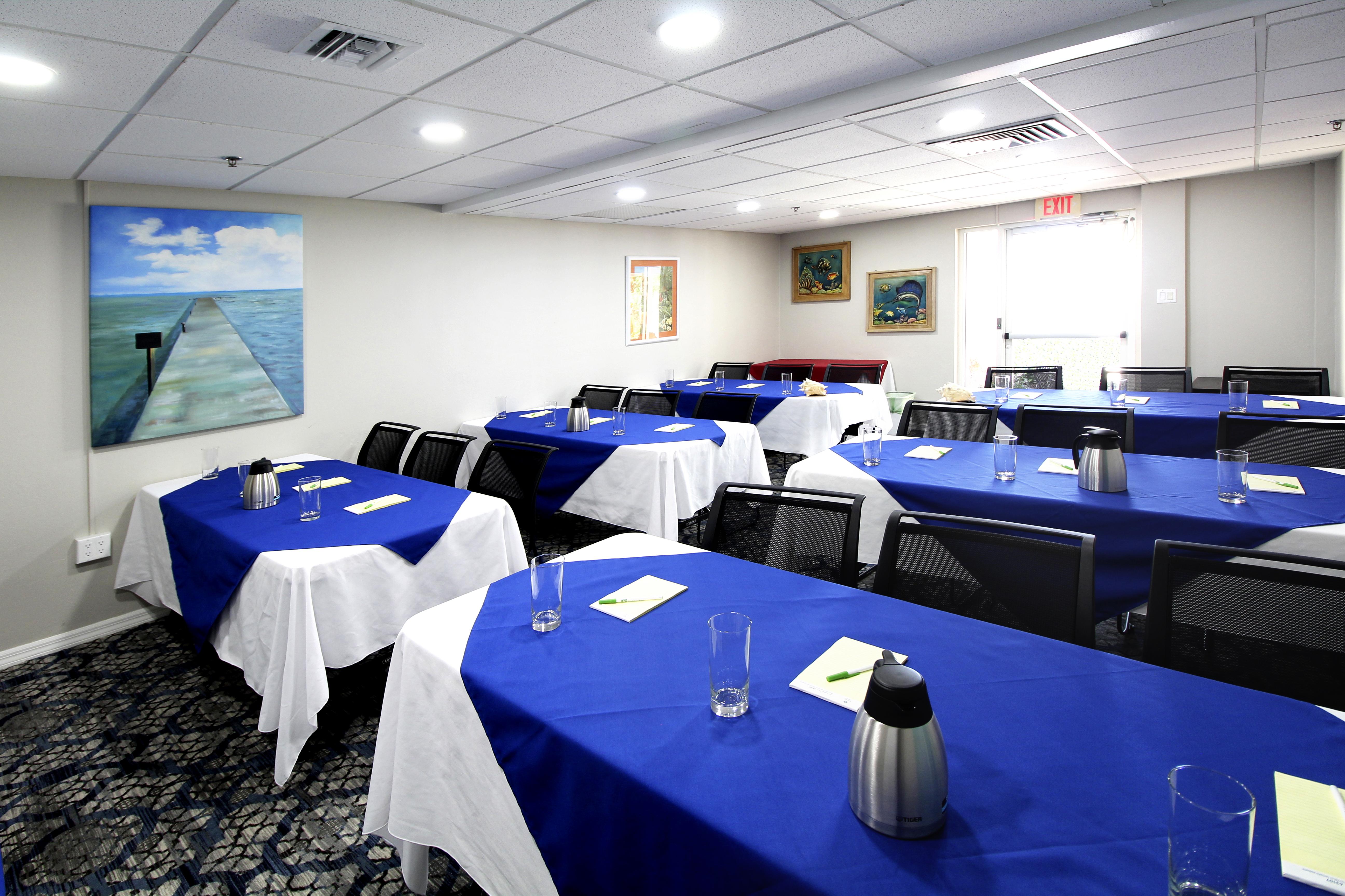 Aparthotel The Grand Caymanian 3*