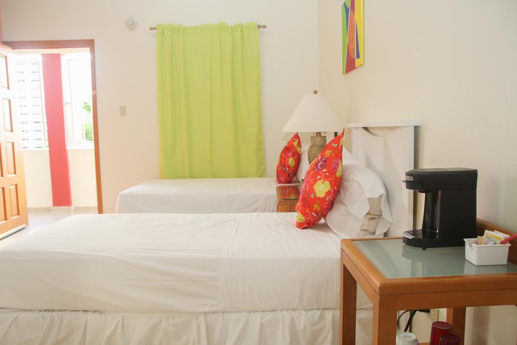 Alicia's Inn Philipsburg (Sint Maarten)