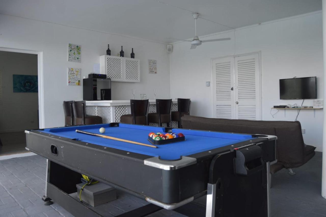 Dianna - Entire Villa, Roof Terrace, Pool, Garden, Sea Views Near Dunn's River Villa *