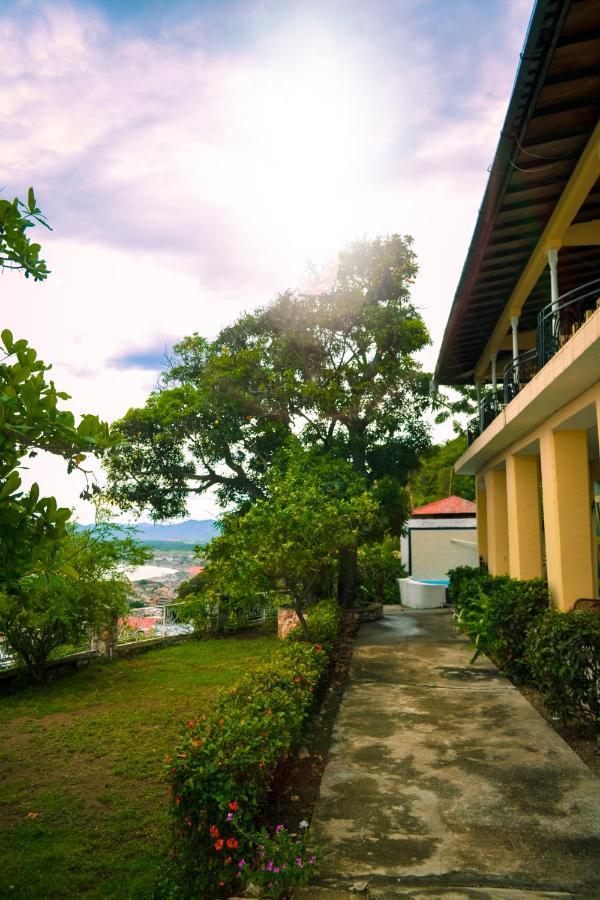Habitation Des Lauriers Hotel Cap-Haitien