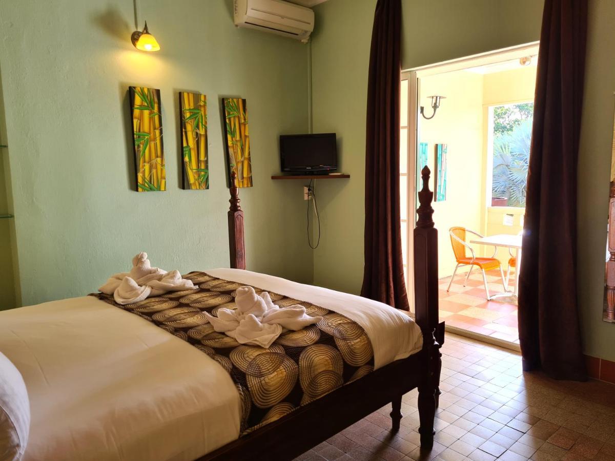 Habitation Du Comte Hotel 3*