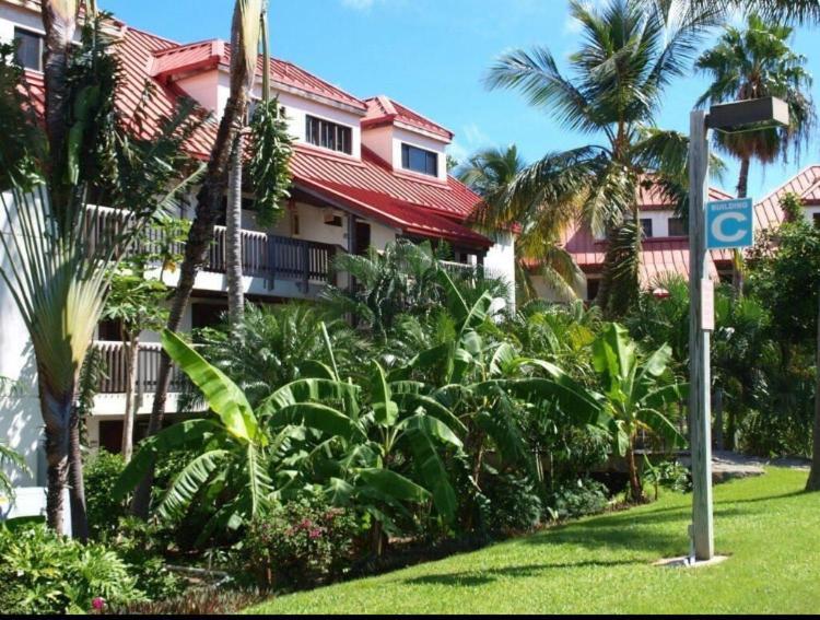 Sapphire Beachfront Renovated 1200 Sf! - Free Wi-fi Apartamento *