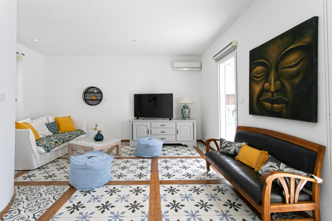 Apartment The Black Palm *