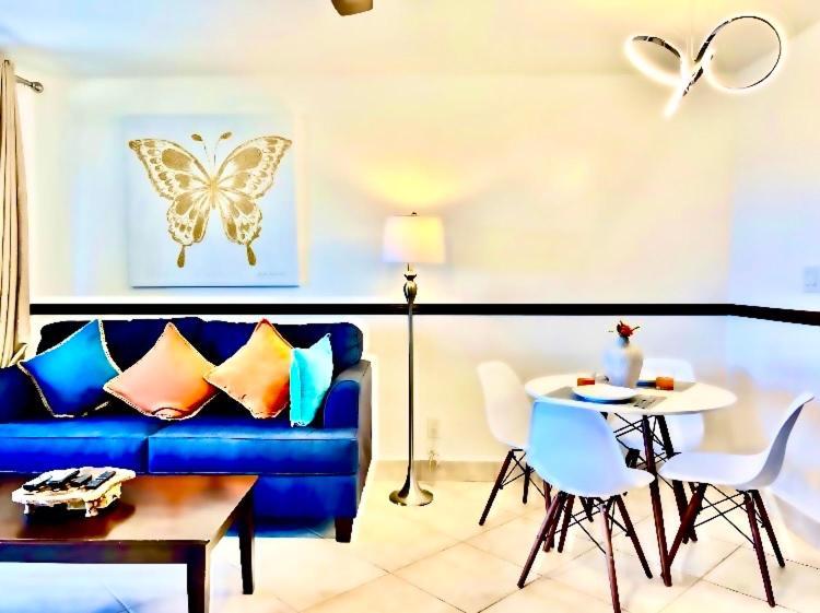 Apartamento Sapphire Beachfront Renovated 1200 Sf! - Free Wi-fi Nazareth