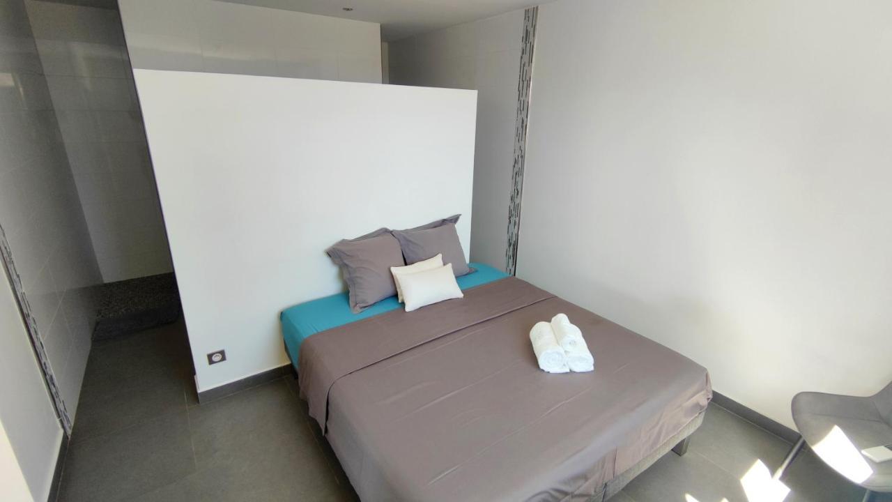 Ela - Jolie Avec Piscine Chauffee Et Jacuzzi Villa Les Abymes