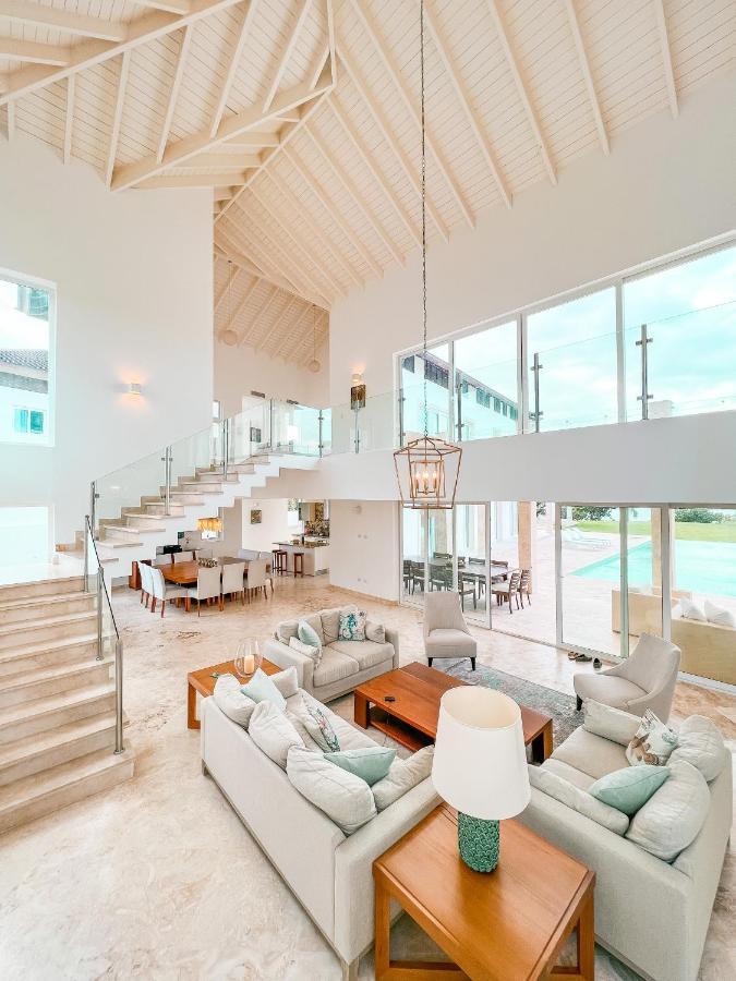 Peninsula Esmeralda Luxury *