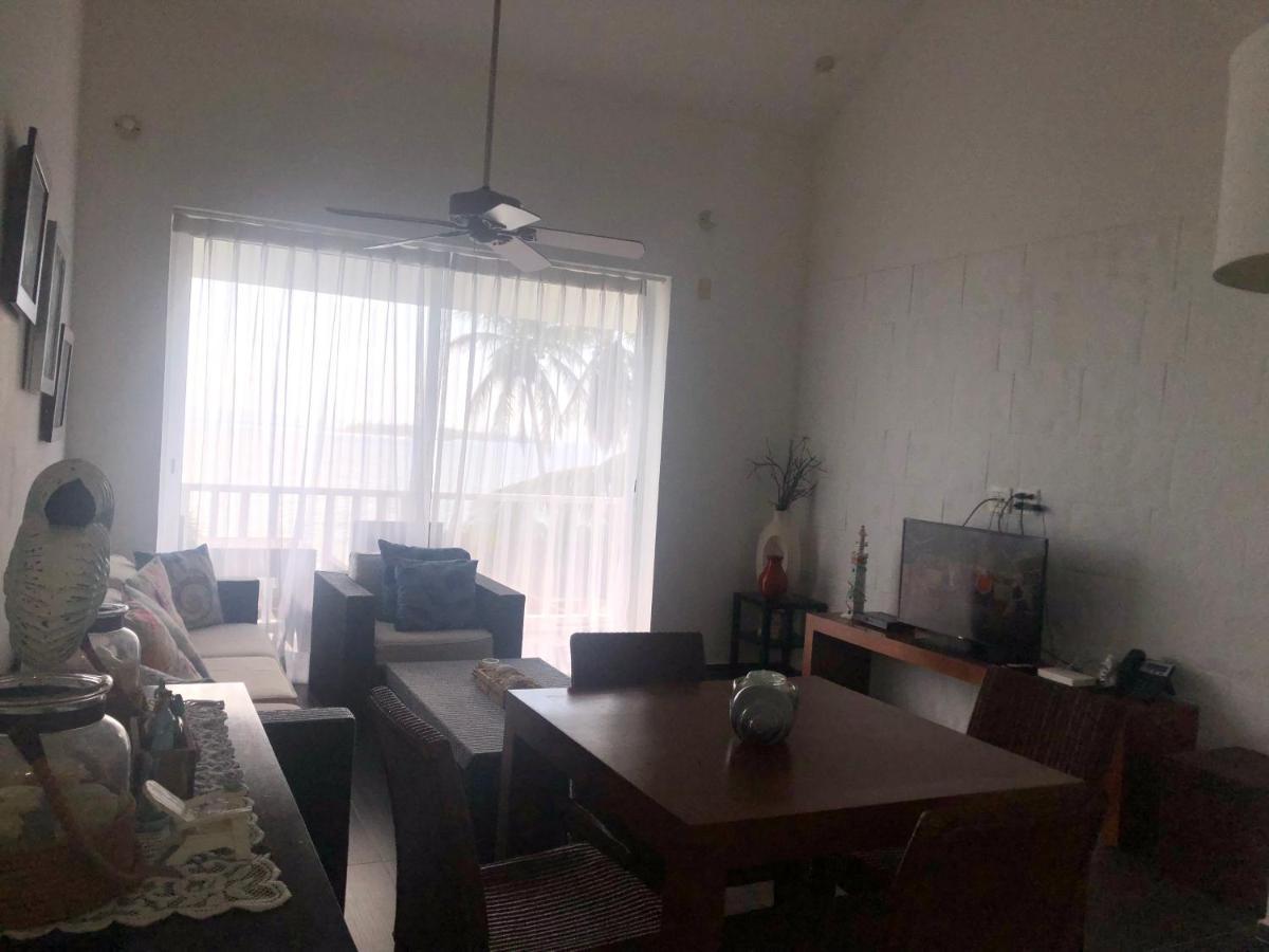 Vista Mare Ocean View Floor Condo, Aparthotel