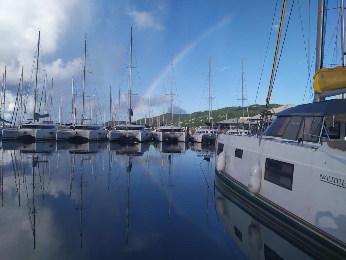 Imagine972 Martinique Bateau A Quai 3 3 Salles De Bains 6 Pers Maxi * Le Marin