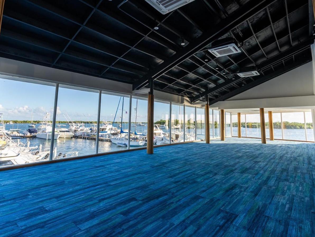 Marina De Hotel 3*