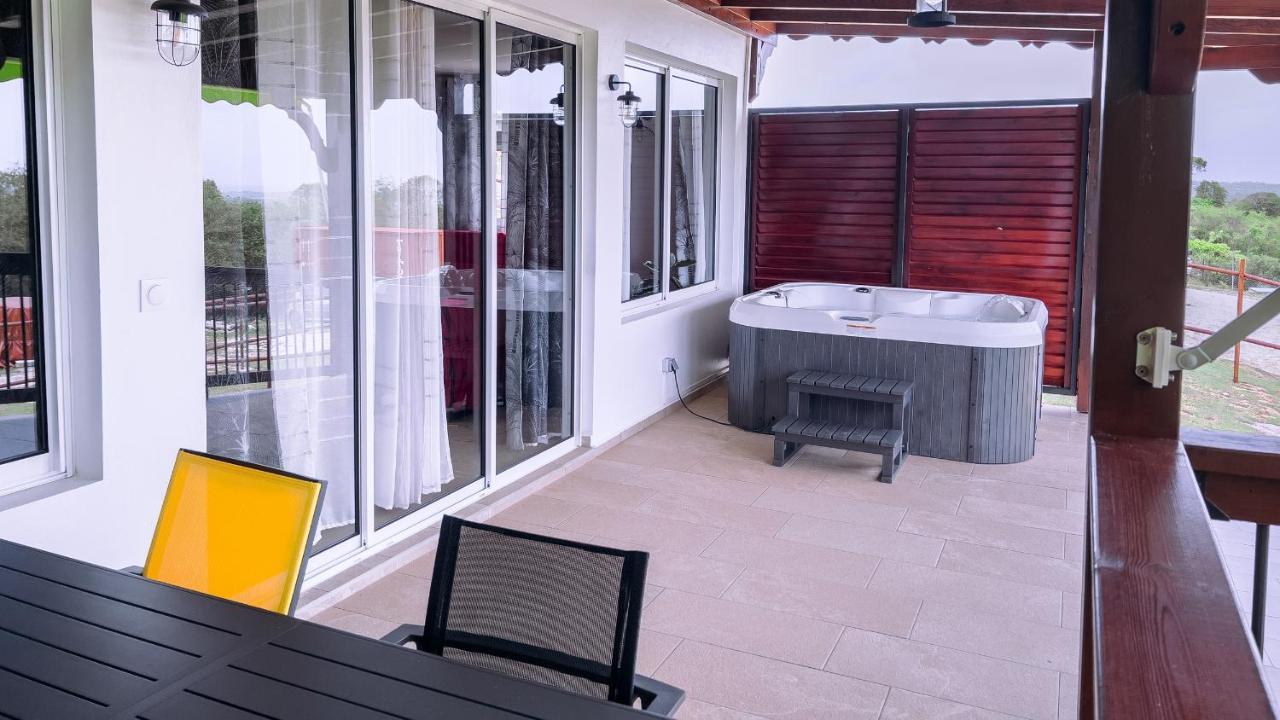 Holiday park Domainde De Meilly - M&p Concept Vue Jacuzzi Ou Piscine Saint-Louis