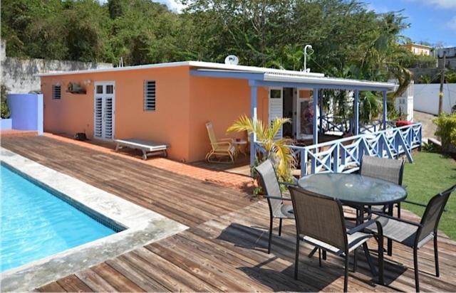 Island House With Caribbean Views And Pool! Casa de férias *
