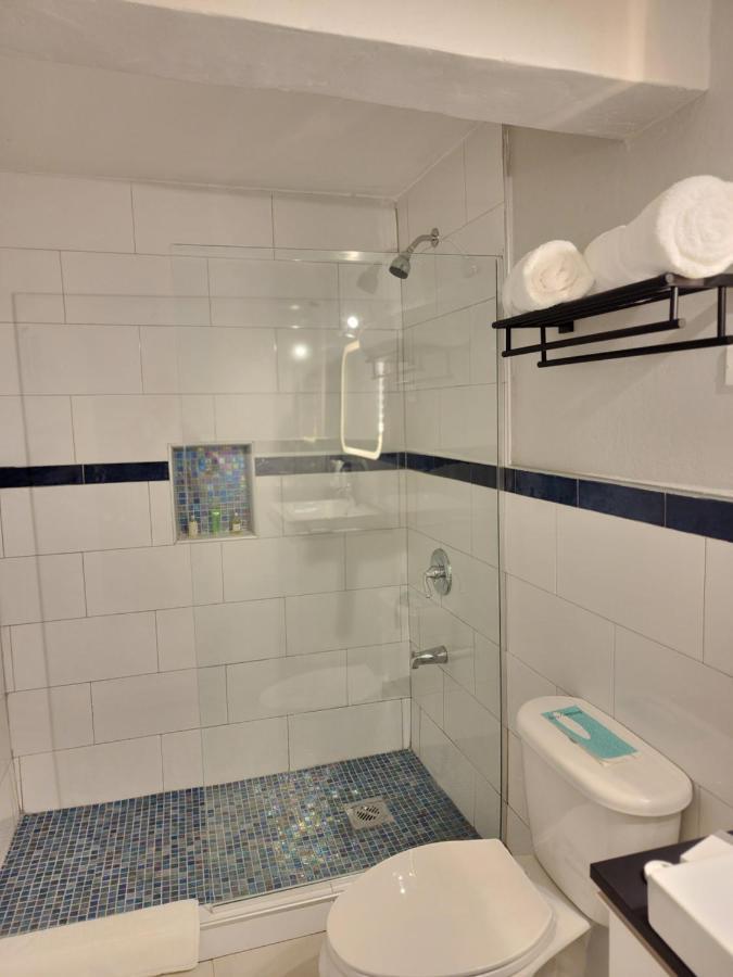 Luxe Aparthotel Discovery Bay