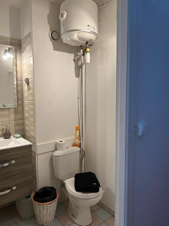 Hibiscus Le Kayela Apartment *