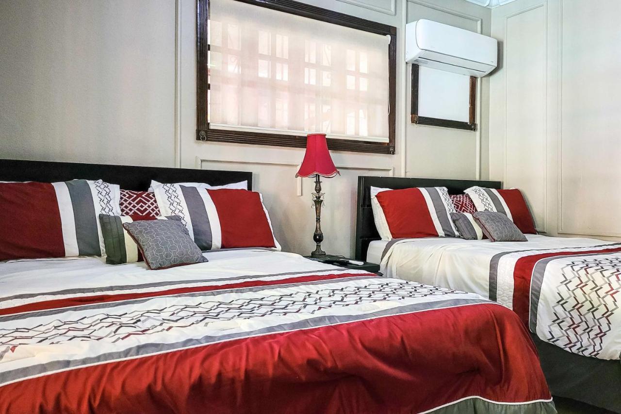 Holiday home Luxurious With Pool - Walk To Beach! *