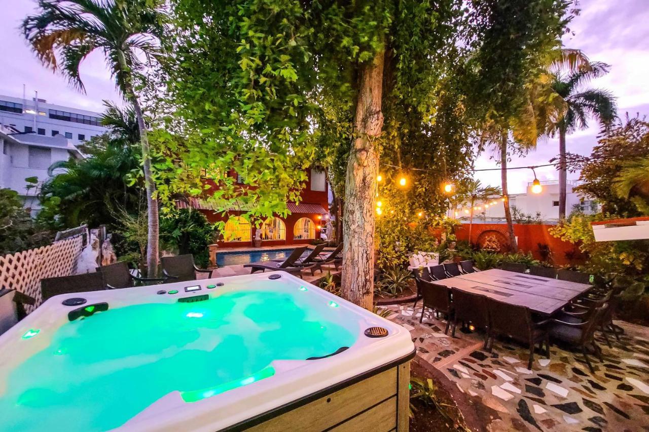Luxurious With Pool - Walk To Beach! Holiday home *