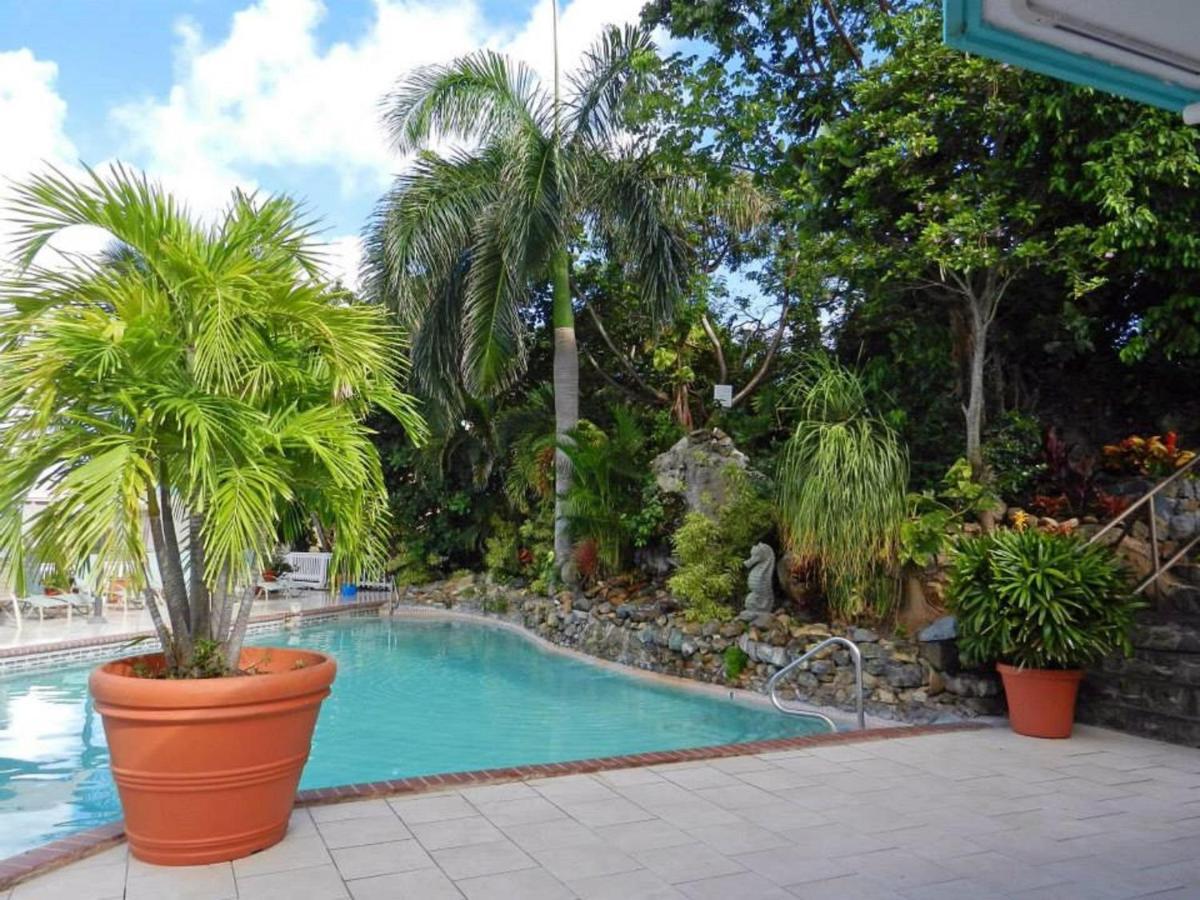 Aparthotel Flamboyan On The Bay & 3*